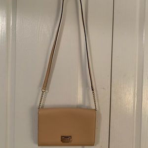 Tan/light khaki Kate spade crossbody purse